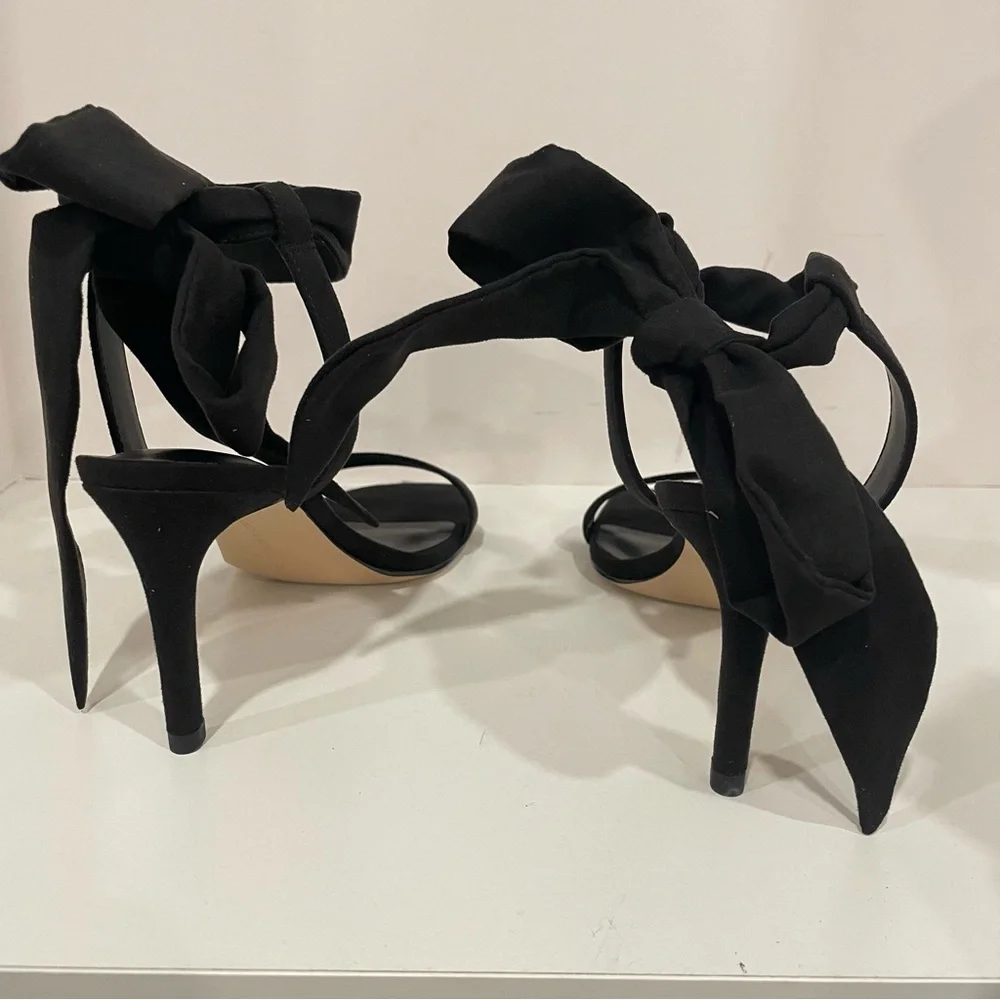 Charles and Keith Eliana Black Textured Tie Around Heeled Sandals Women's Size 7